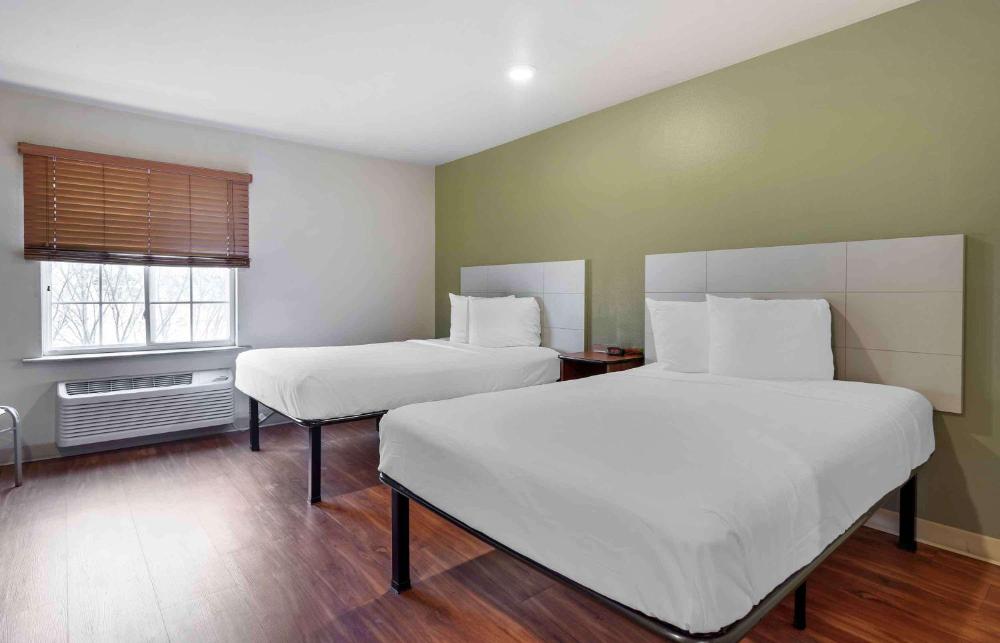 Double Room with Two Double Beds - Non-Smoking interior